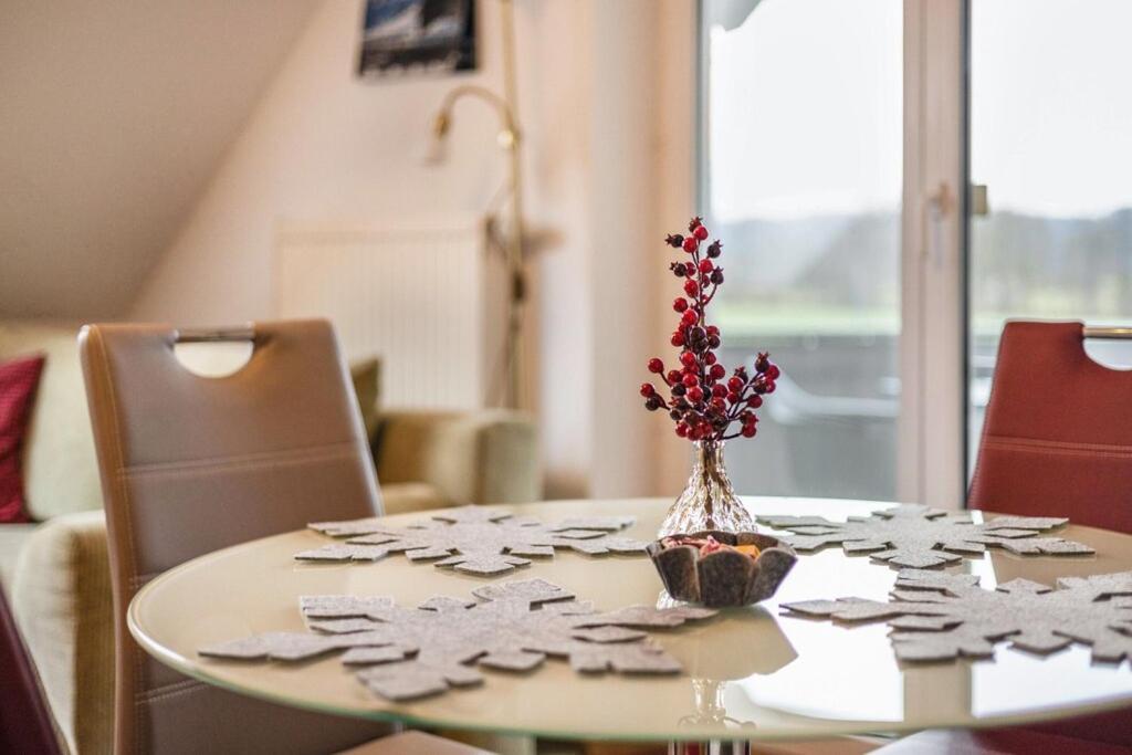 Ferienwohnung Im Gruenen, 10 Km Rv, 30 Km Bodensee, Kueche Bad Balkon Wolpertswende Esterno foto